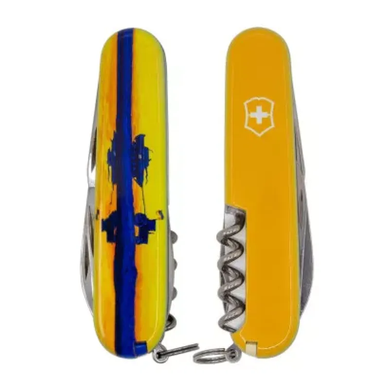 Складаний ніж Victorinox Spartan Ukraine Марка з трактором (1.3603.3_T3110p)