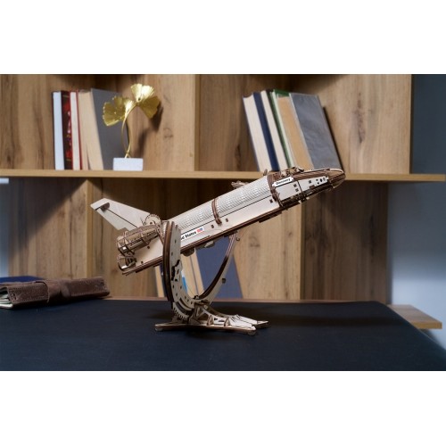 Ukrainian Gears NASA Космічний шатл "Діскавері"