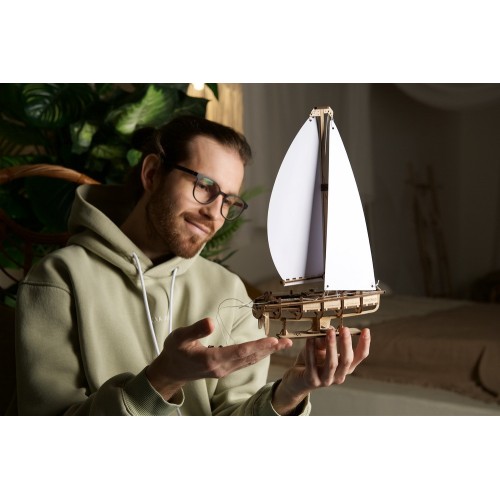 Ukrainian Gears Яхта Океанська Красуня