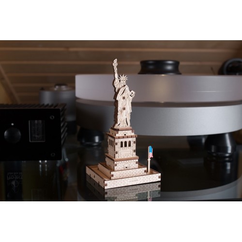 Ukrainian Gears Статуя Свободи