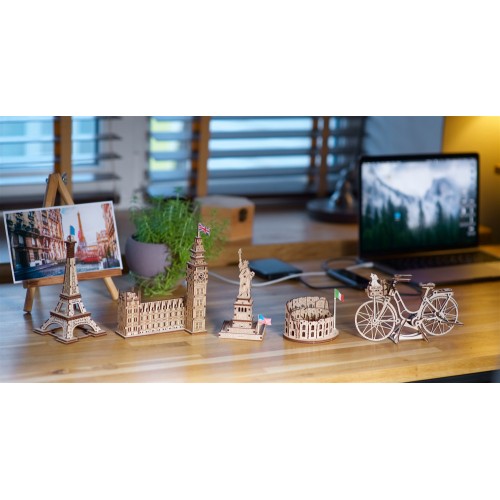 Ukrainian Gears Статуя Свободи