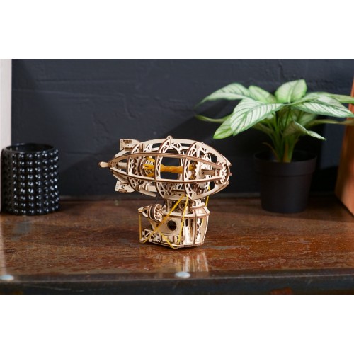 Ukrainian Gears Стімпанк Дирижабль