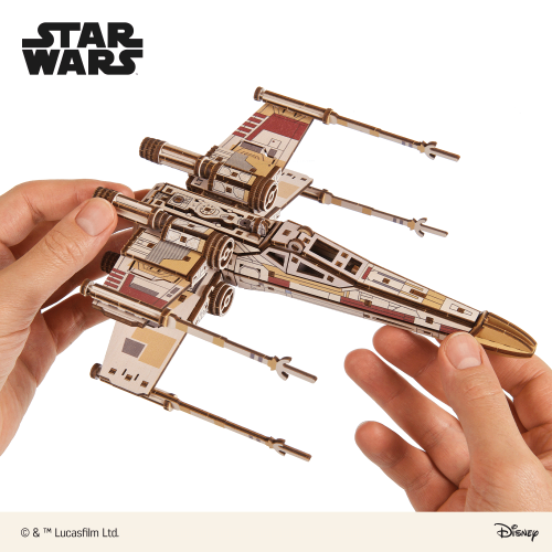 Винищувач X-Wing Люка Скайуокера™