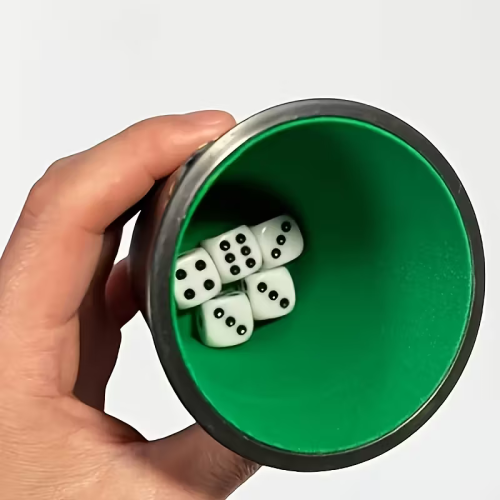 Башни, дайстреи, мешочки, стаканы Стакан для кубиков с фетровой подкладкой и 5 дайсами