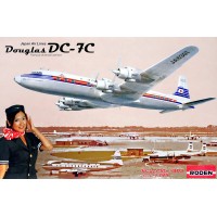 Самолет DC-7C Японские авиалинии