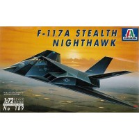 Самолет F-117A Nighthawk