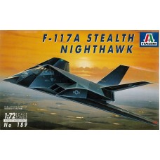 Самолет F-117A Nighthawk