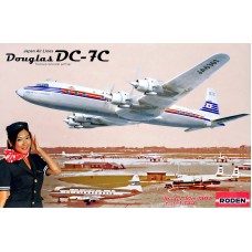 Самолет DC-7C Японские авиалинии