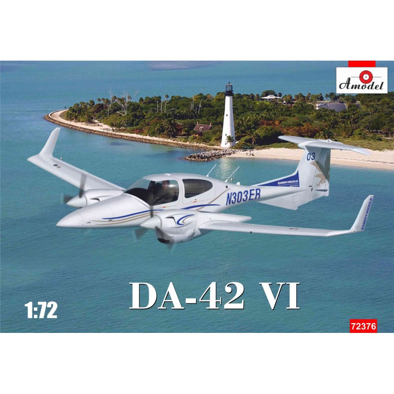 Збірна модель літака Багатоцільовий літак Diamond DA42 VI 1:72