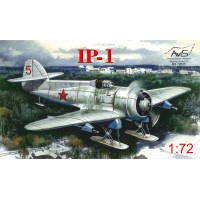 Самолет ИП-1 на лыжах