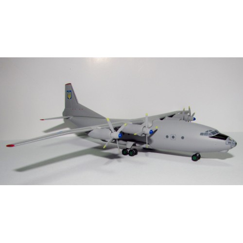 Колекційні моделі Военно-транспортный самолет Ан-12 ВВС "Украины"