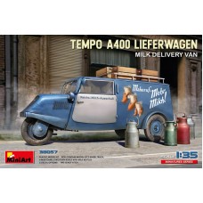 Трехколесный немецкий грузовик доставки молока Tempo A400