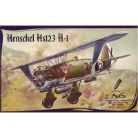 Пластиковая модель самолета Hs123 A-1