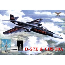Американський тактичний бомбардувальник B-57E & CIM-10A