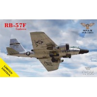 Самолет-разведчик RB-57F Canberra