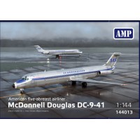 Пассажирский самолет McDonnell Douglas DC-9-41 (Scandinavian Airlines)