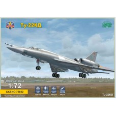 Бомбардировщик Туполев Ту-22 КД "Шило" с ракетой Х-22 М