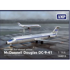 Пассажирский самолет McDonnell Douglas DC-9-41 (Scandinavian Airlines)