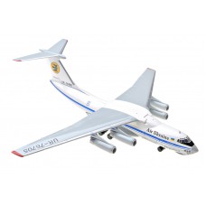 Военно-транспортный самолет Ил-76 авиалинии Украины (Борт 76705)