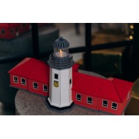 Деревянная модель Маяк Змеиный со зданием