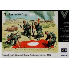 Немецкие пехотинцы и знак отличия