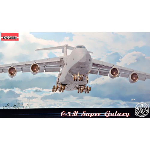 Збірна модель літака Транспортный самолет Lockheed C-5M Super Galaxy 1:144