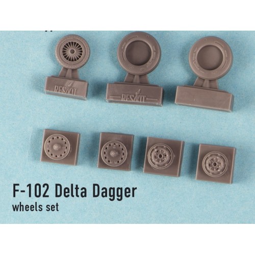 Смоляные колеса для самолета F-102 "Delta Dagger"