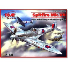 Британский истребитель Spitfire Mk.VII