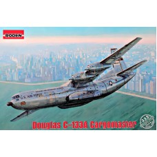 Военно-транспортный самолет Дуглас C-133А «Каргомастер»