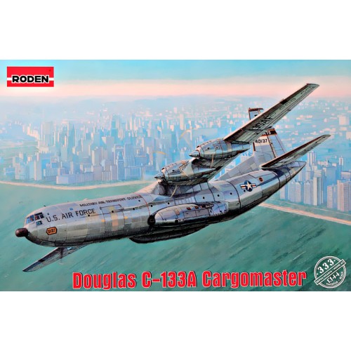 Літаки Военно-транспортный самолет Дуглас C-133А «Каргомастер»