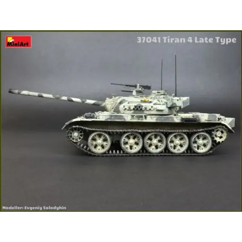 Танк Тиран 4, позднего типа 1:35
