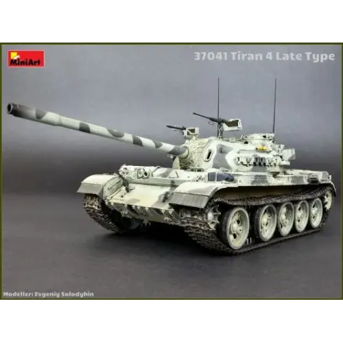 Танк Тиран 4, позднего типа 1:35