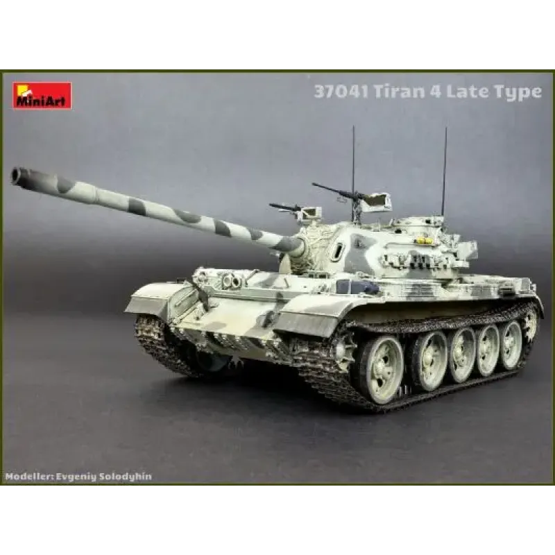 Танк Тиран 4, позднего типа 1:35