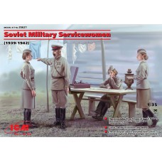 ICM35621  Soviet Military Servicewomen (1939-1942)