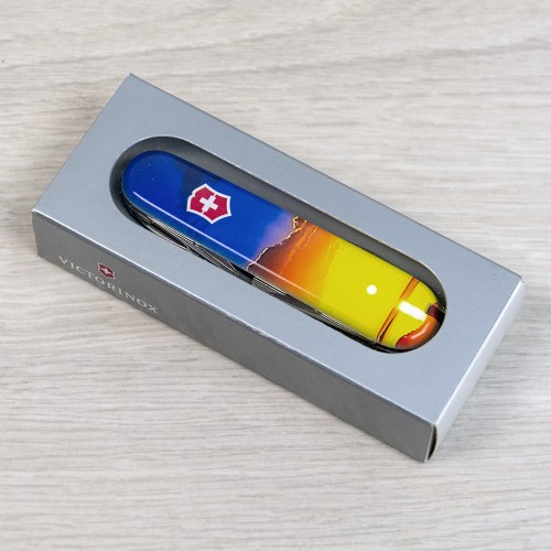 Швейцарский складной нож 91мм Victorinox CLIMBER UKRAINE 1.3703.7.T3220pw
