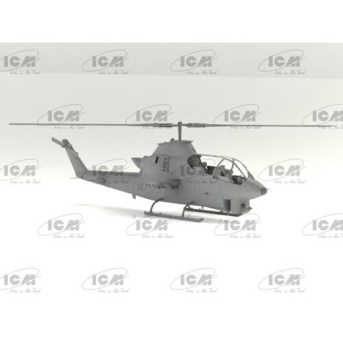 Сборная модель 1:35 Вертолет AH-1G Кобра (позднего производства) ICM 53031