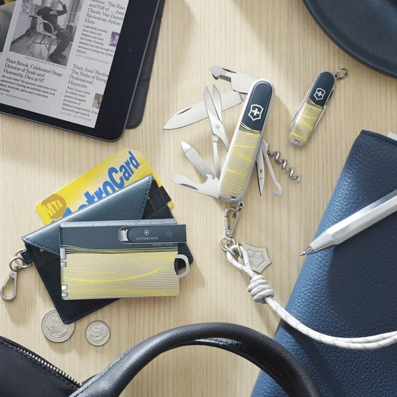 Картка-мультитул Victorinox SWISSCARD Classic New York Style 0.7100.E223