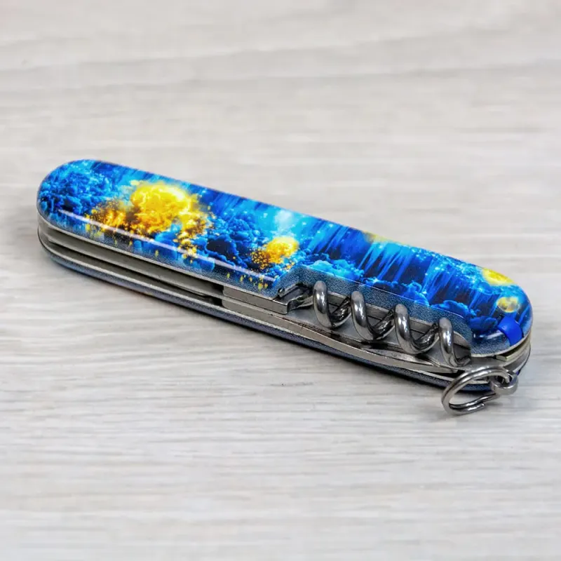 Швейцарский складной нож 91мм Victorinox SPARTAN UKRAINE ДНК Украинца 1.3603.3.T3270pw