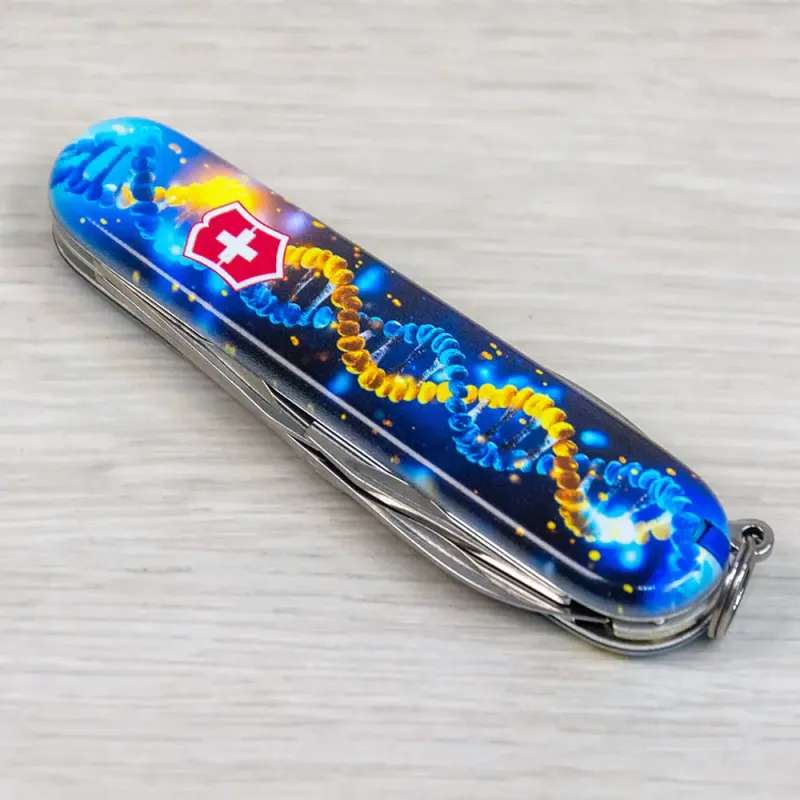 Швейцарский складной нож 91мм Victorinox SPARTAN UKRAINE ДНК Украинца 1.3603.3.T3270pw