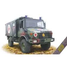 Збірна модель 1:72 Машина швидкої допомоги Unimog U1300L 4x4 ACE 72451
