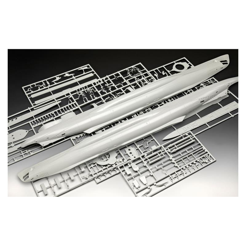 Збірна модель-копія Revell Німецький підводний човен типу VII C/41, рів 5, м: 1:72