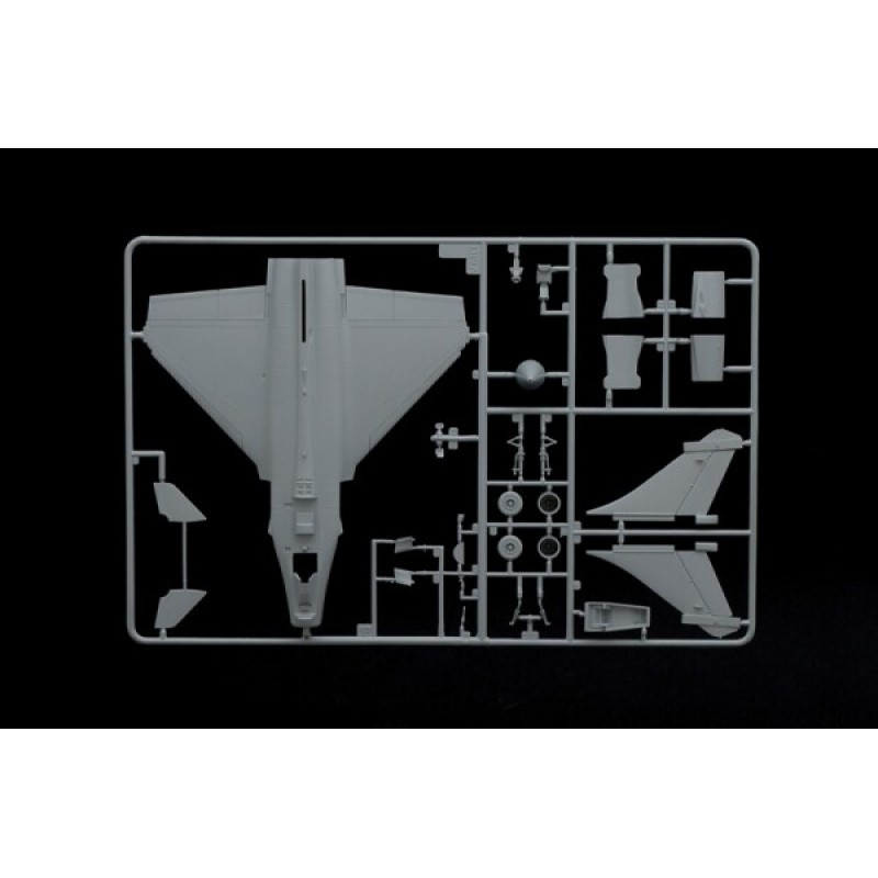 Сборная модель самолета Cборная модель 1:72 Самолет Рафаль M Италери 1319 1:72