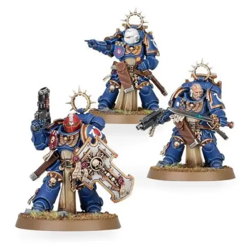 Набір мініатюр WARHAMMER 40000: SPACE MARINES - BLADEGUARD VETERANS