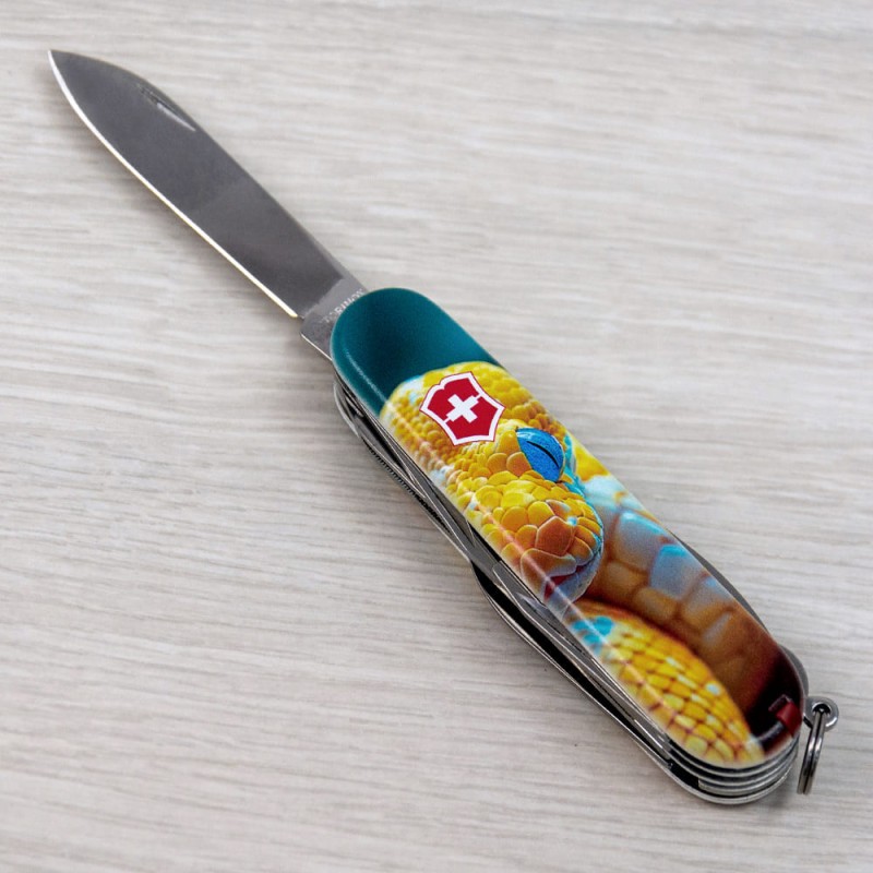Швейцарский складной нож 91мм Victorinox MOUNTAINEER ANIMAL 1.3743.7.F1050pw