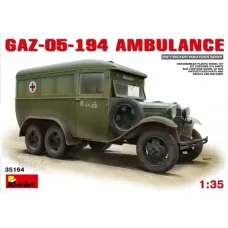 Збірна модель 1:35 Автомобіль ГАЗ-05-194 Швидка допомога MiniArt 35164