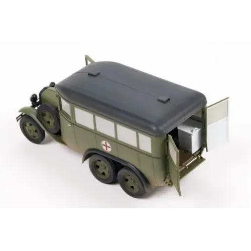 Збірна модель 1:35 Автомобіль ГАЗ-05-194 Швидка допомога MiniArt 35164
