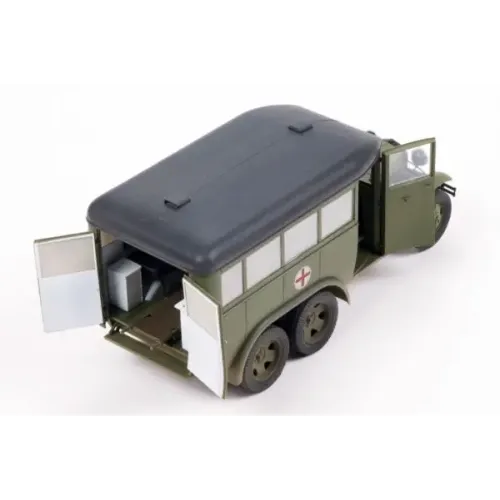 Збірна модель 1:35 Автомобіль ГАЗ-05-194 Швидка допомога MiniArt 35164