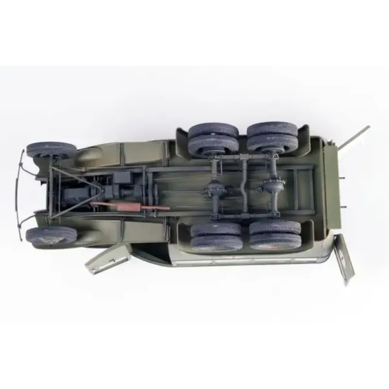 Санитарный автобус ГАЗ-05-194 1:35