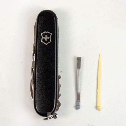 Складаний ніж Victorinox HUNTSMAN MAT чорний матовий лак 1.3713.3.M0007p