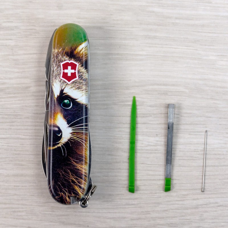 Складаний ніж Victorinox DELUXE TINKER ANIMAL Єнот 1.4723.3.F1120pw